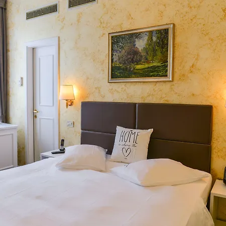 Hotel Millennium